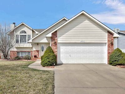 857 E Plantation Rd, Maize, KS, 67101