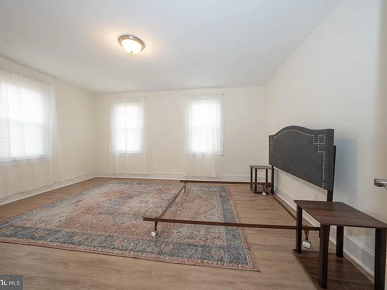 717 Miller St — Photo 26