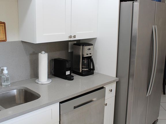 2nd image of 702 NW 87th Ave APT 310