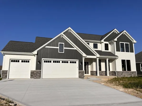 154 Bayberry LANE, Grafton, WI 53024