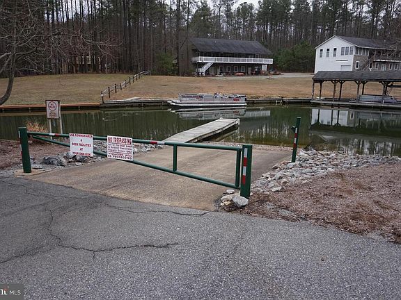 Image 5: : Community : Common Area Boat Launch