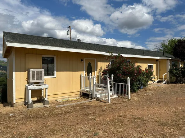 12322 Lakeview Dr, Clearlake Oaks, CA 95423