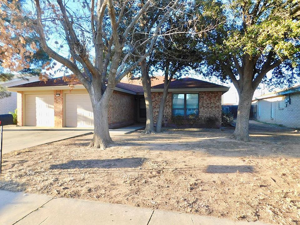 1st image of 11 Corona Cir