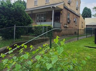1030 Lawrence Ave, Darby, PA 19023