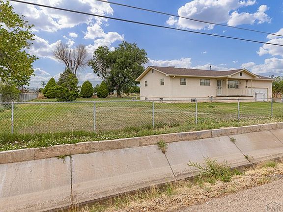 2nd image of 931 25th Ln
