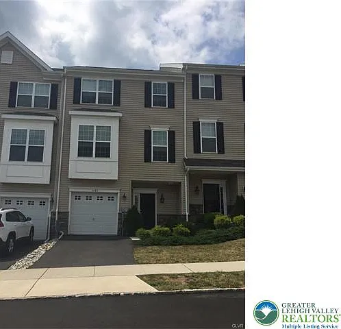 6092 Valley Forge Dr — Photo 1