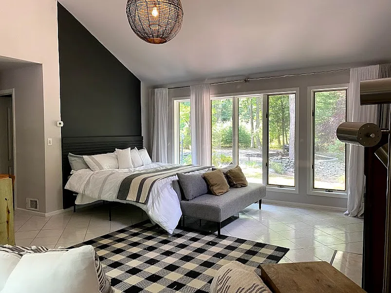 5 bed, 4.5 bath, 5216 sqft, $3,500 — Photo 3