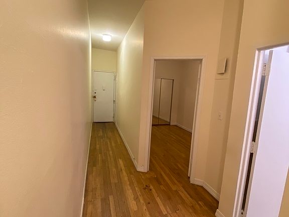 4th image of 450 W 58th St #2CA