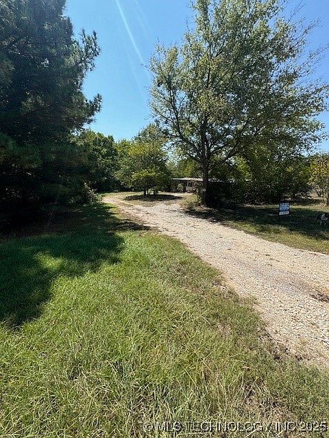 2nd image of 3829 Cumberland Vine Rd