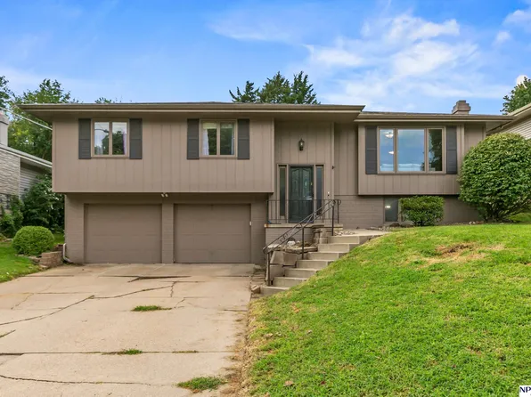 5305 Hascall St, Omaha, NE 68106