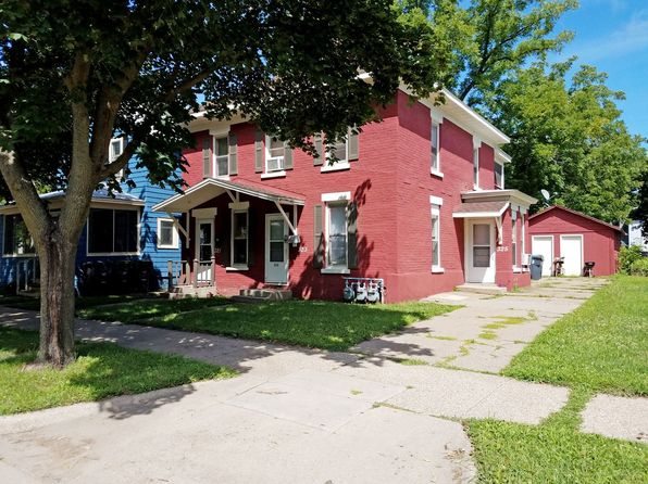 321-323-325 9th St S #325