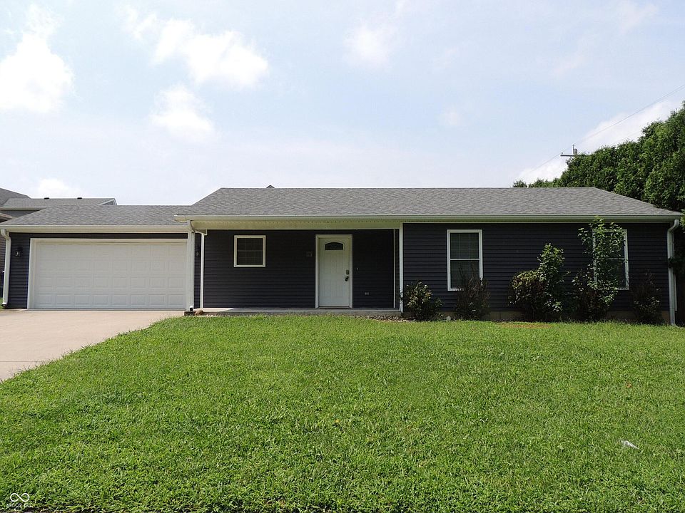 1st image of 903 S Creek Dr E