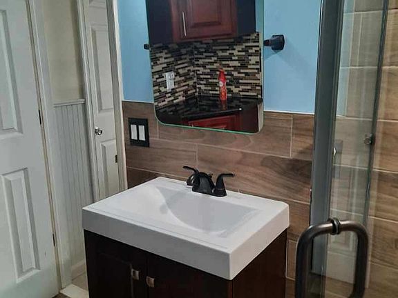 4th image of 28 Fremont Ave Unit 7