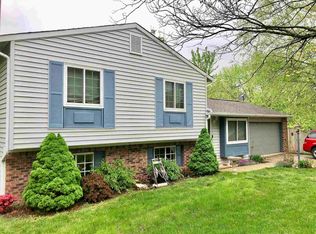 3702 W Woodhaven Dr, Bloomington, IN 47403