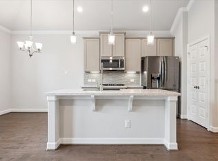 2105 Paul Quinn St, Houston, TX 77091