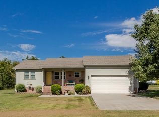 3425 Witty Ln, Hopkinsville, KY 42240