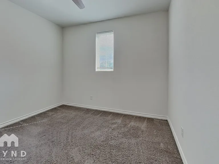 21535 Vista De Cristal — Photo 18