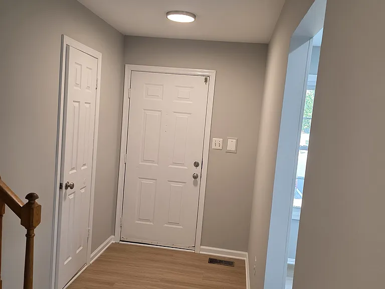 8587 Burlington Ct — Photo 25