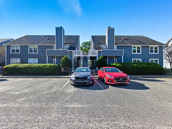 2nd image of 12759 Saint James Pl APT G