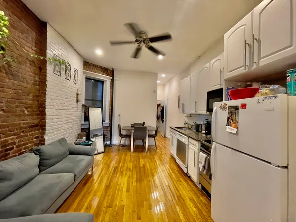 31 Avenue C image 1 of 7