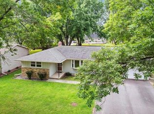 2424 Pecan St, Green Bay, WI 54311