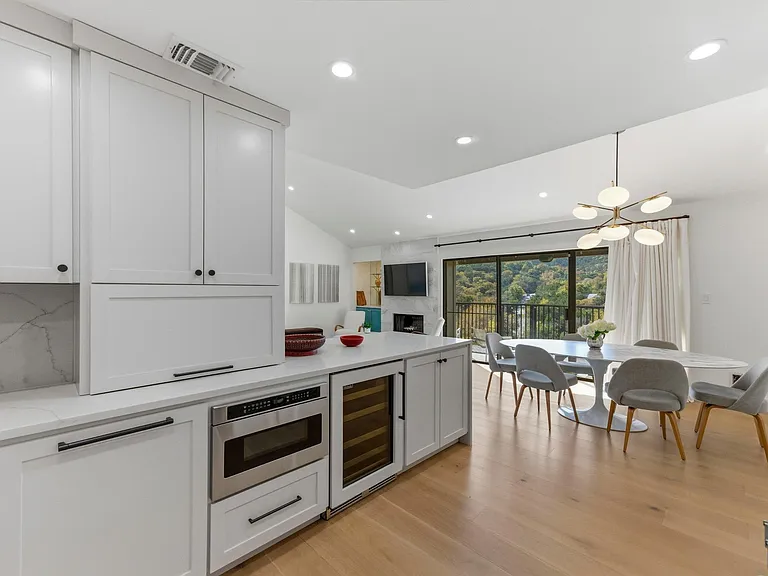 1821 Westlake Dr #105 — Photo 13