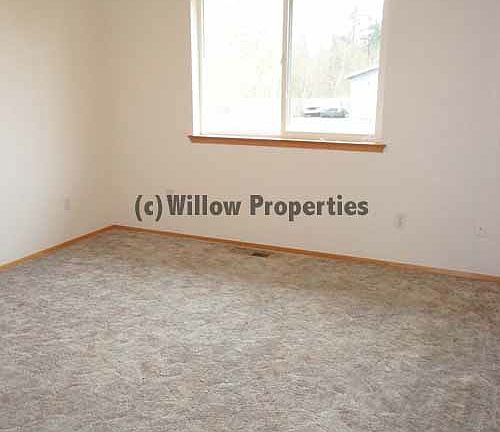 5th image of 5908 144th St E #5910