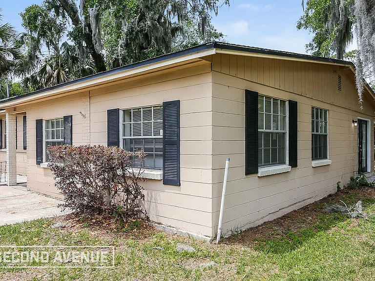 1021 Lake Forest Blvd — Photo 21