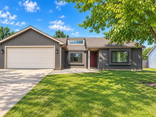 1402 Misty River Dr, Fort Wayne, IN 46808