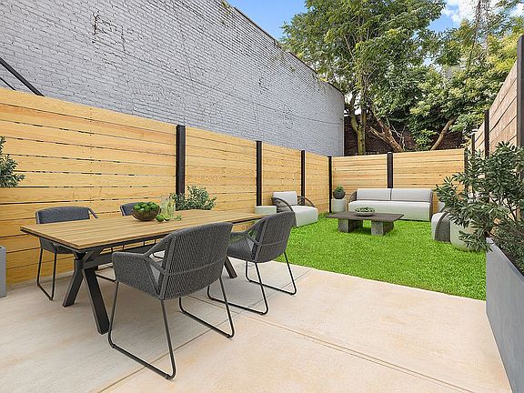 4th image of 26 Goodwin Pl #1R