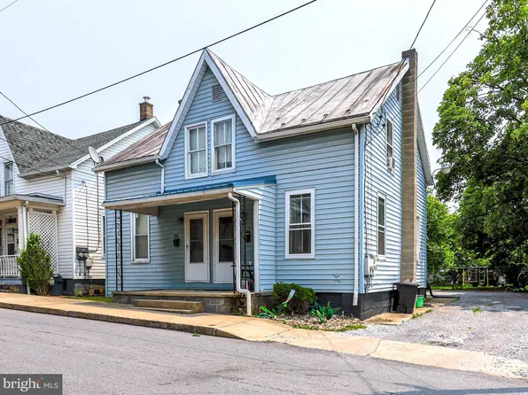 104-106 E Garfield St, Shippensburg, PA 17257