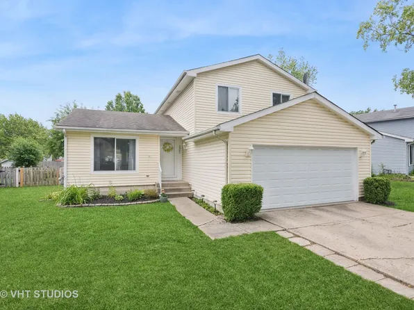 29W761 Galbreath Dr, Warrenville, IL 60555