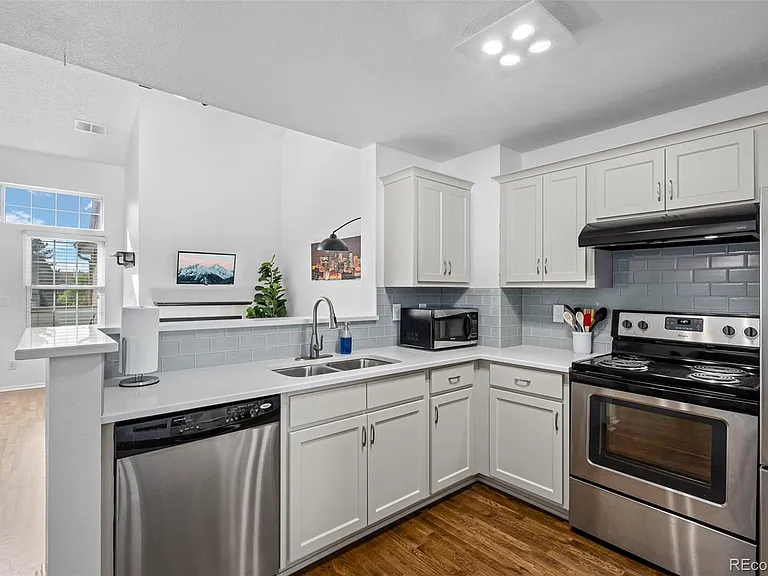 3016 W Prentice Ave #D — Photo 7