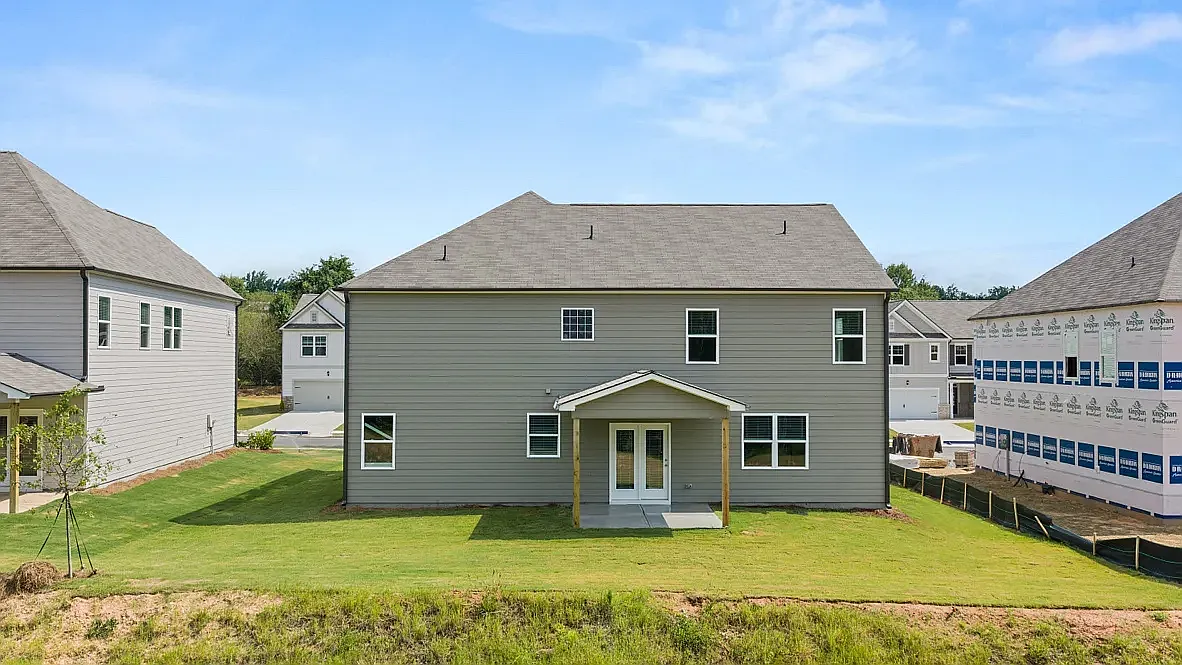 5 bed, 4.5 bath, 3400 sqft, $3,195 — Photo 3