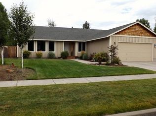 2966 NW Cabernet Ln, Bend, OR 97703