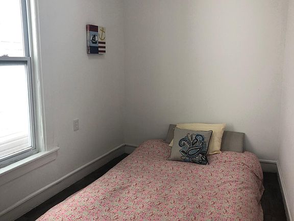 5th image of 1628 N Fairfield Ave #1F