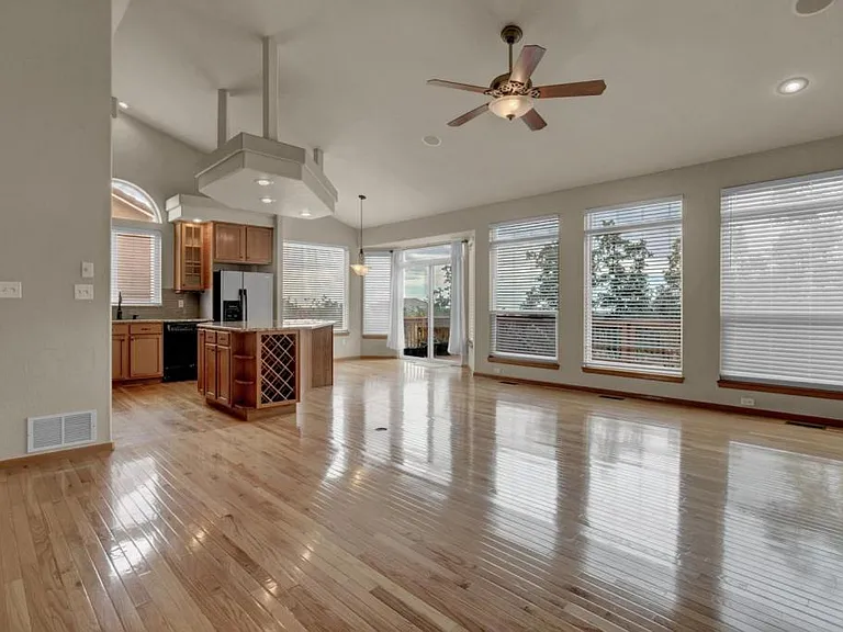 5235 Bancroft Hts — Photo 4