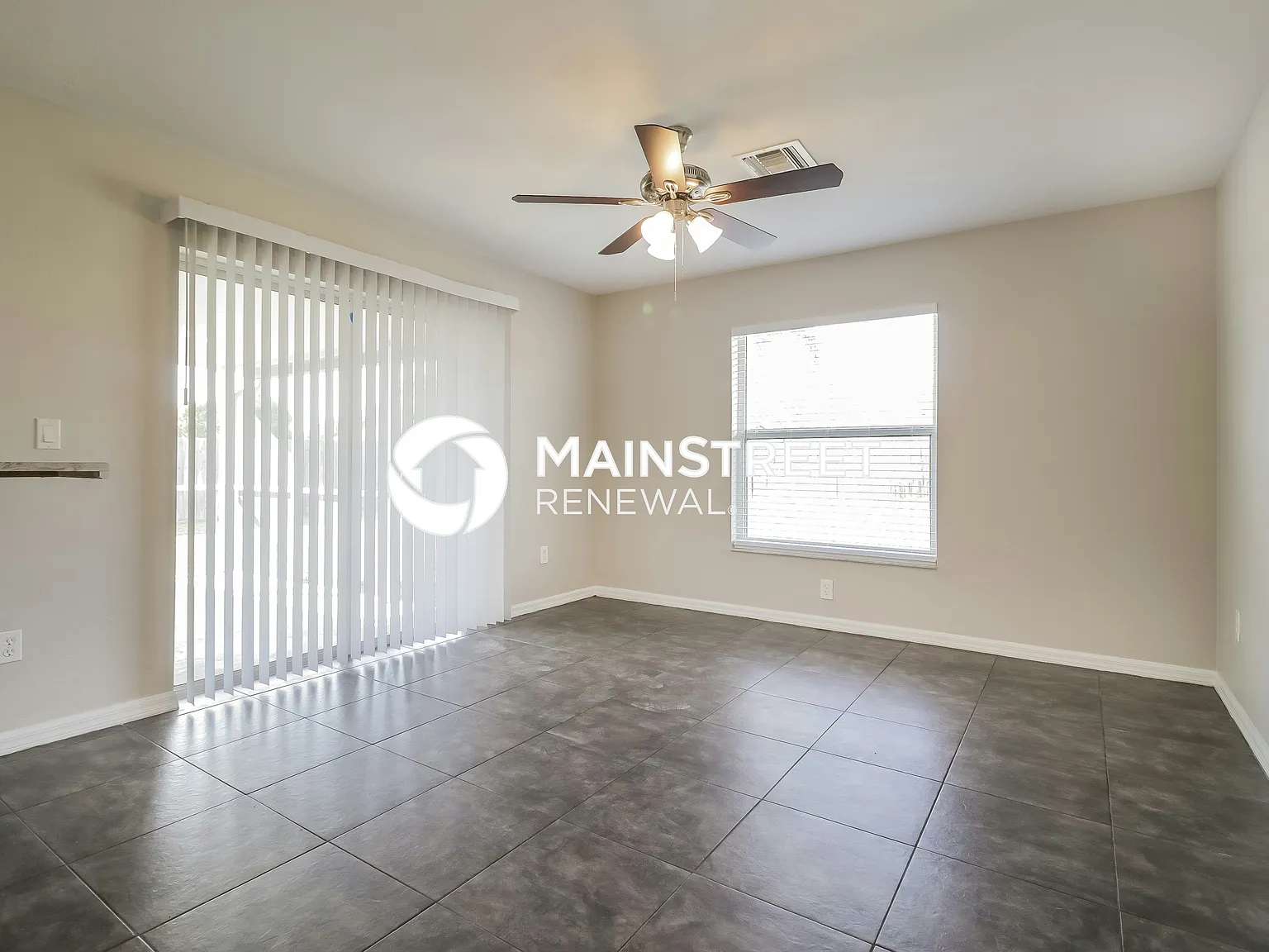 15688 Spring Line Ln — Photo 3