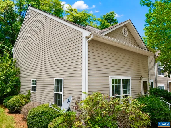 117 Waterbury Ct, Charlottesville, VA 22902
