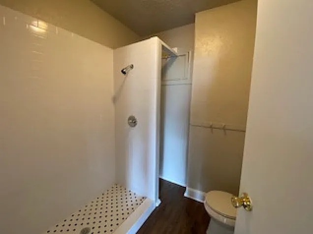 1 bed, 700 sqft, $1,000 — Photo 3