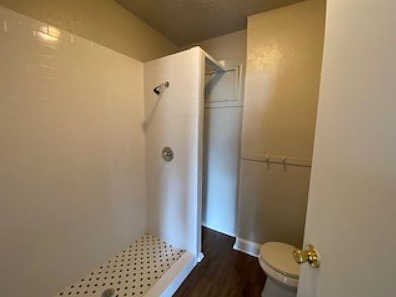 3rd image of 1946 Fairmount Ave #202