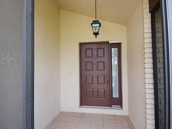 5th image of 2144 SW Spoonbill Dr