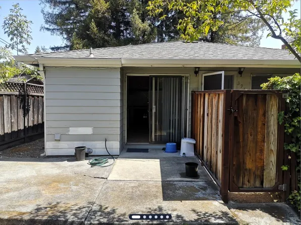 3800 Alma St, Palo Alto, CA 94306