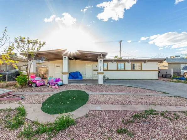3305 Crawford St, North Las Vegas, NV 89030