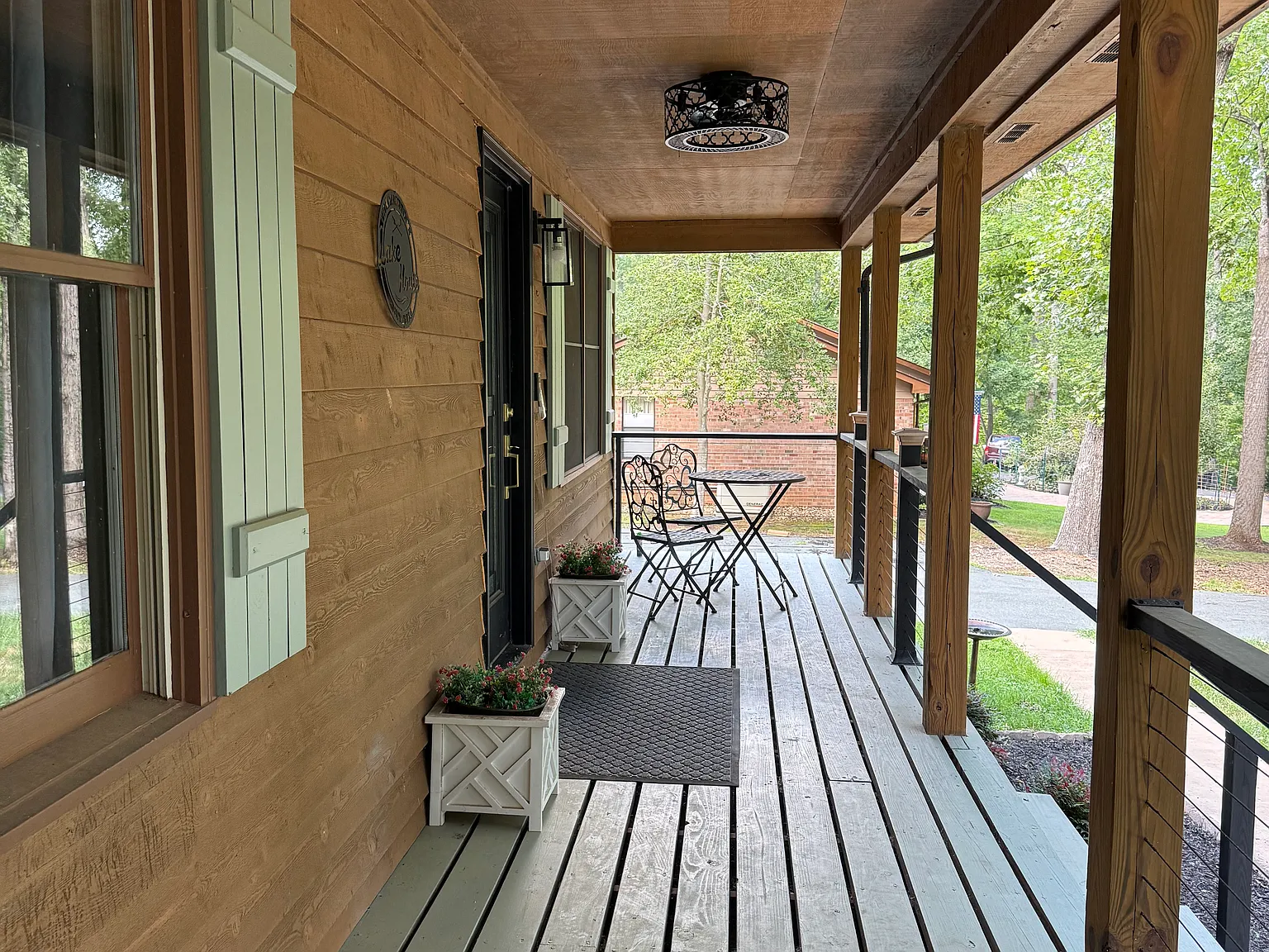 3 bed, 1152 sqft, $2,400 — Photo 4
