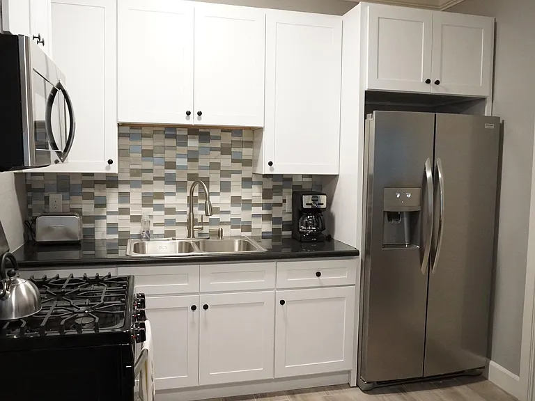 5433 Harold Way #104 — Photo 7