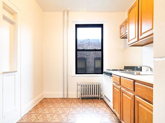 5th image of 30-56 30th St #4K