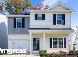 8236 Paw Valley Ln, Charlotte, NC 28214