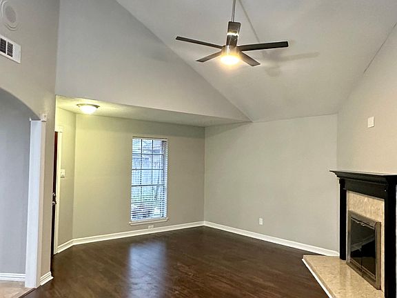 2nd image of 10402 Timberloch Dr