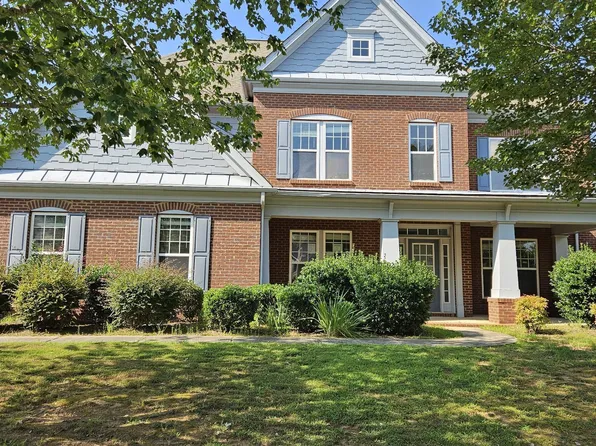 7048 Blue Sky Dr, Locust Grove, GA 30248